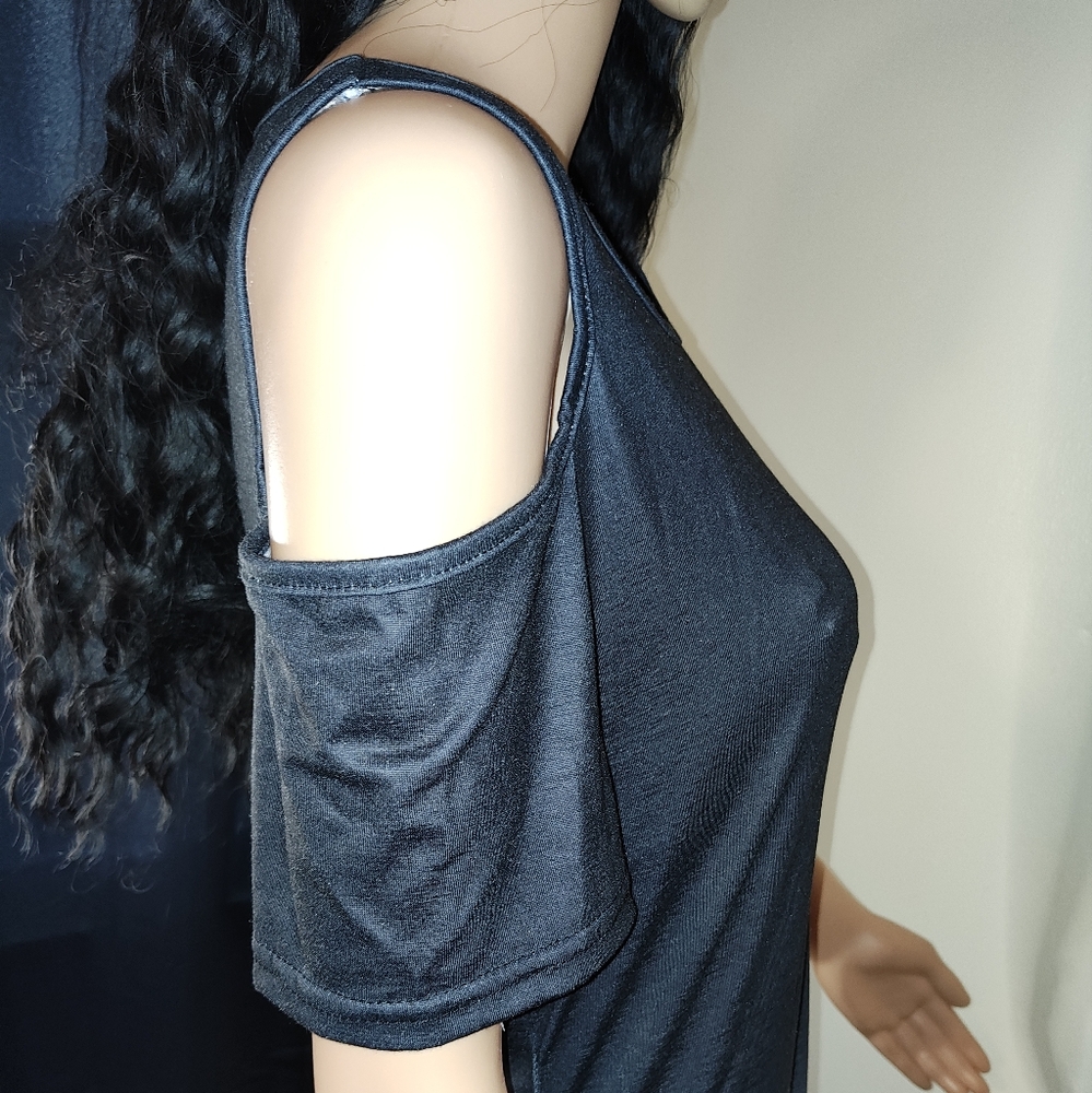 Black and Gray Cold Shoulder Dress - Picture 4 of 4